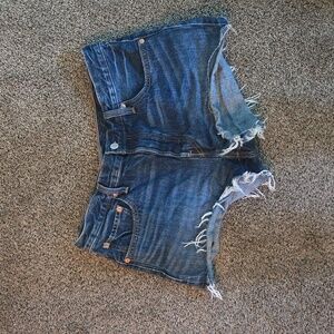 Levi jean shorts size 30